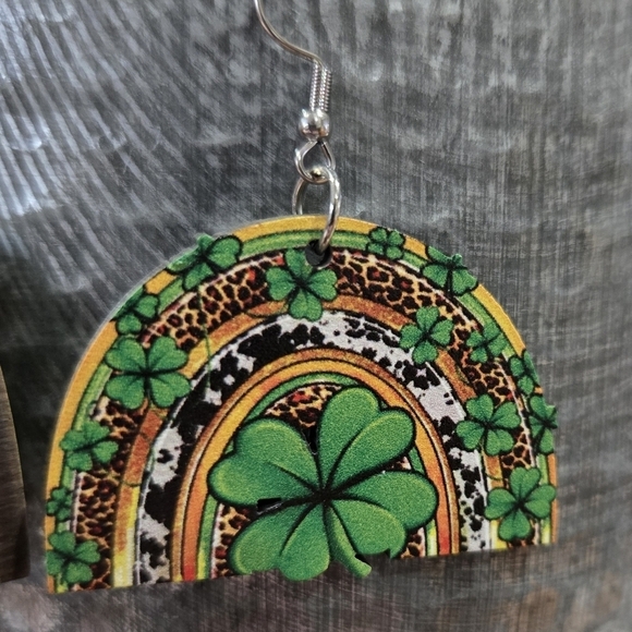 St. PATRICK'S DAY EARRINGS Green - Picture 3 of 3